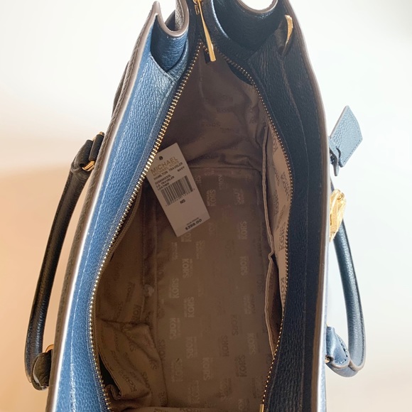 MICHAEL Michael Kors Hamilton Traveler-Large, Navy - Picture 3 of 6